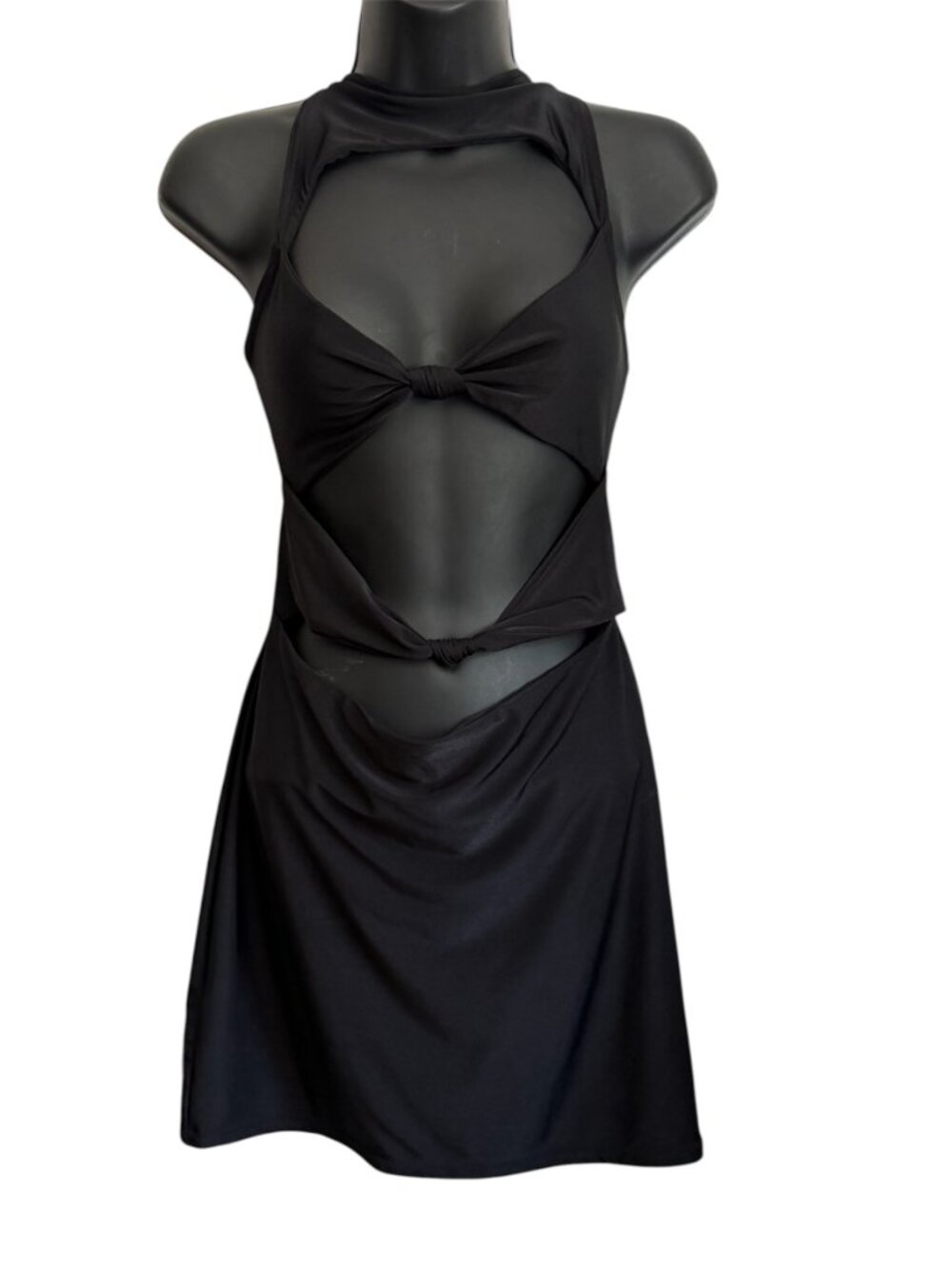 NWT Pretty little thing black cut out knot front bodycon dress Size 8